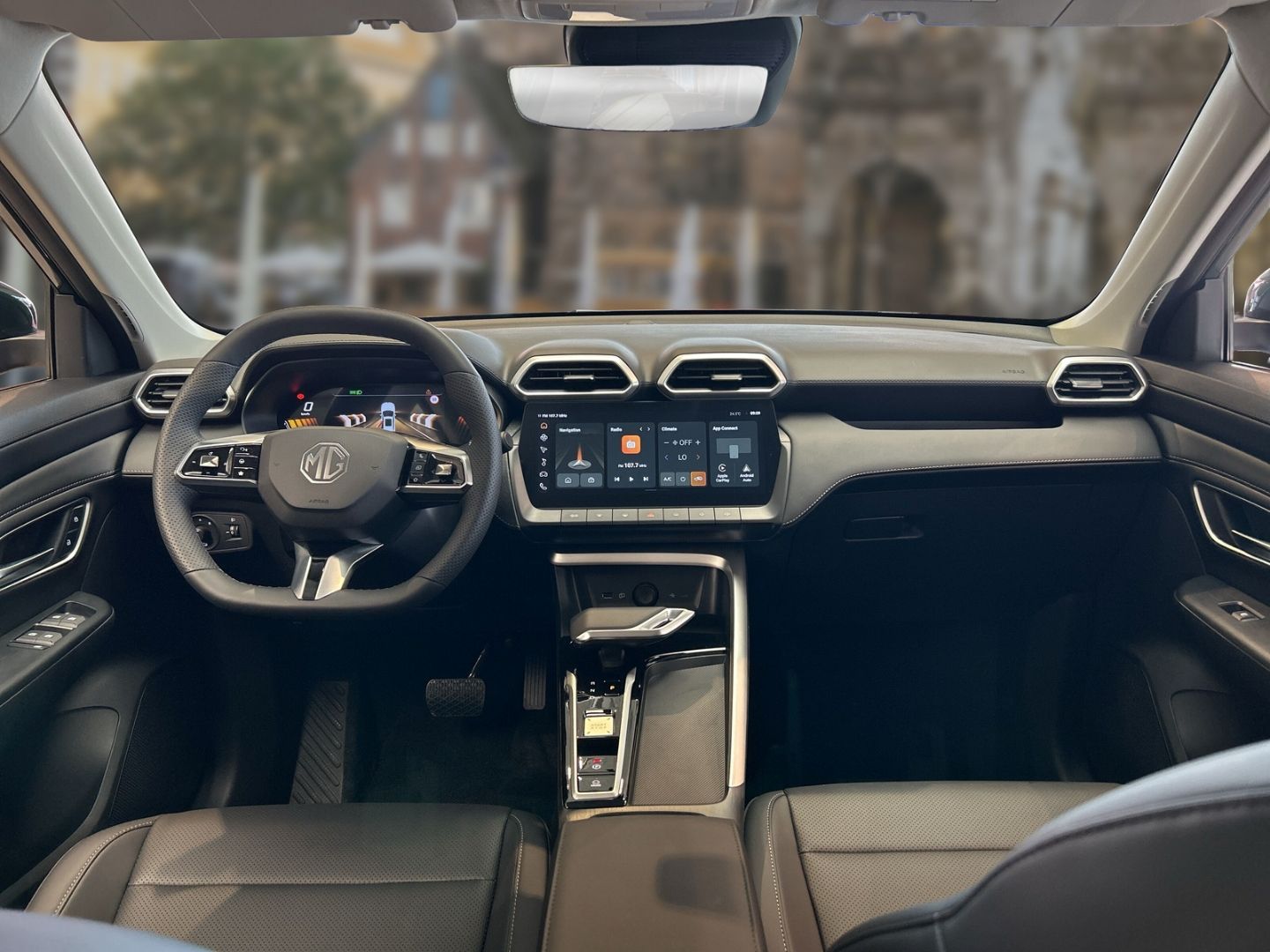 Fahrzeugabbildung MG ZS HEV Comfort MY25 TOP FINANZ* versch. Farben