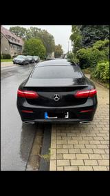 Mercedes-Benz E 200 Coupe.  - Mercedes-Benz E 200 in Essen
