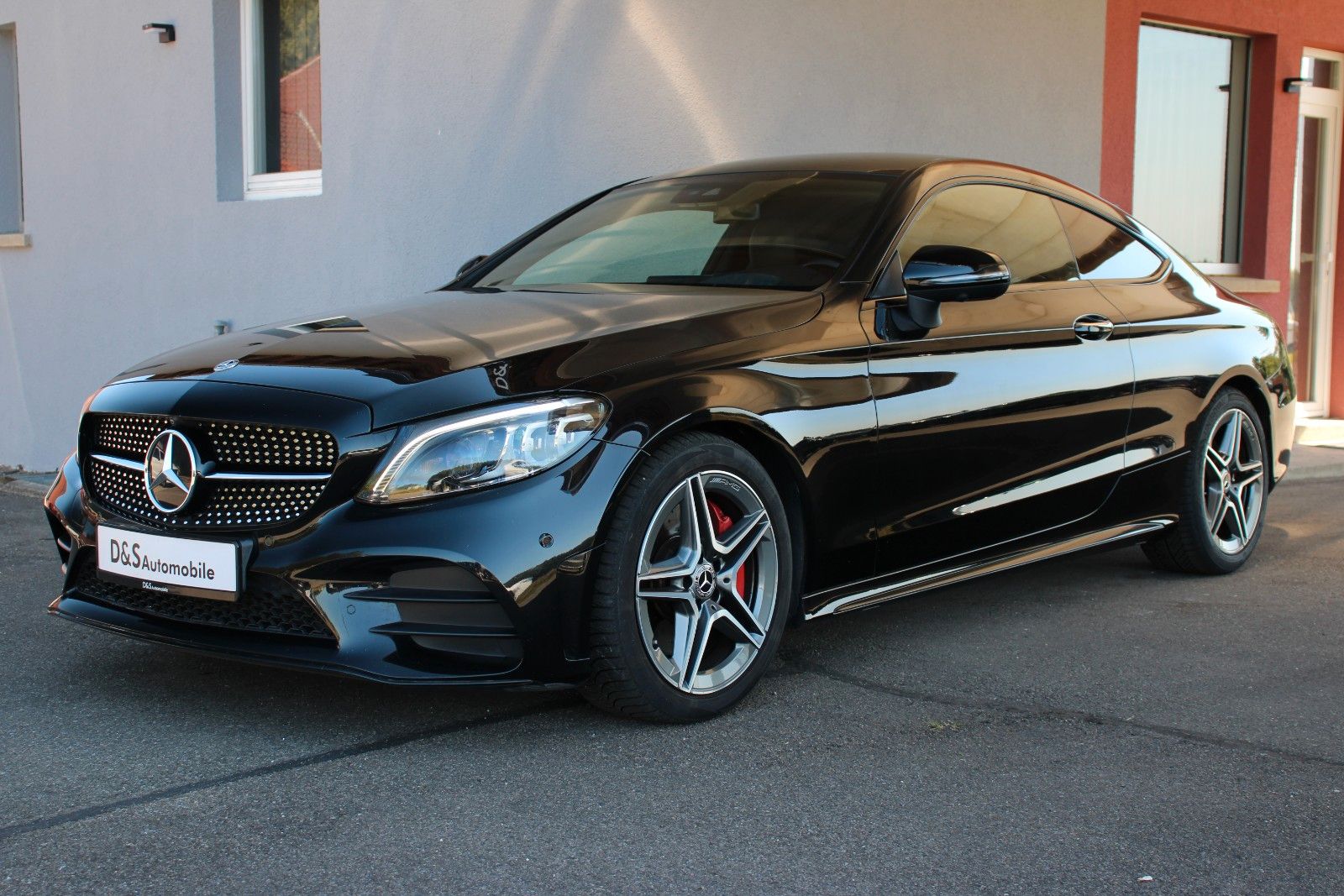 Mercedes-Benz C 300 Coupe AMG-Line HUD DC 360Cam Multibeam foto 2