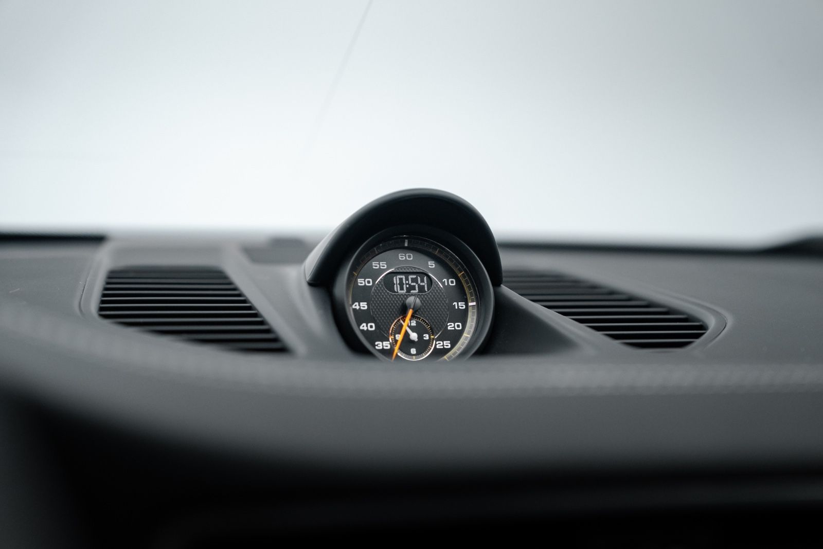 Fahrzeugabbildung Porsche 911 GT2 RS WEISSACH/PTS/LIFT/KAMERA/1.HAND/BOSE