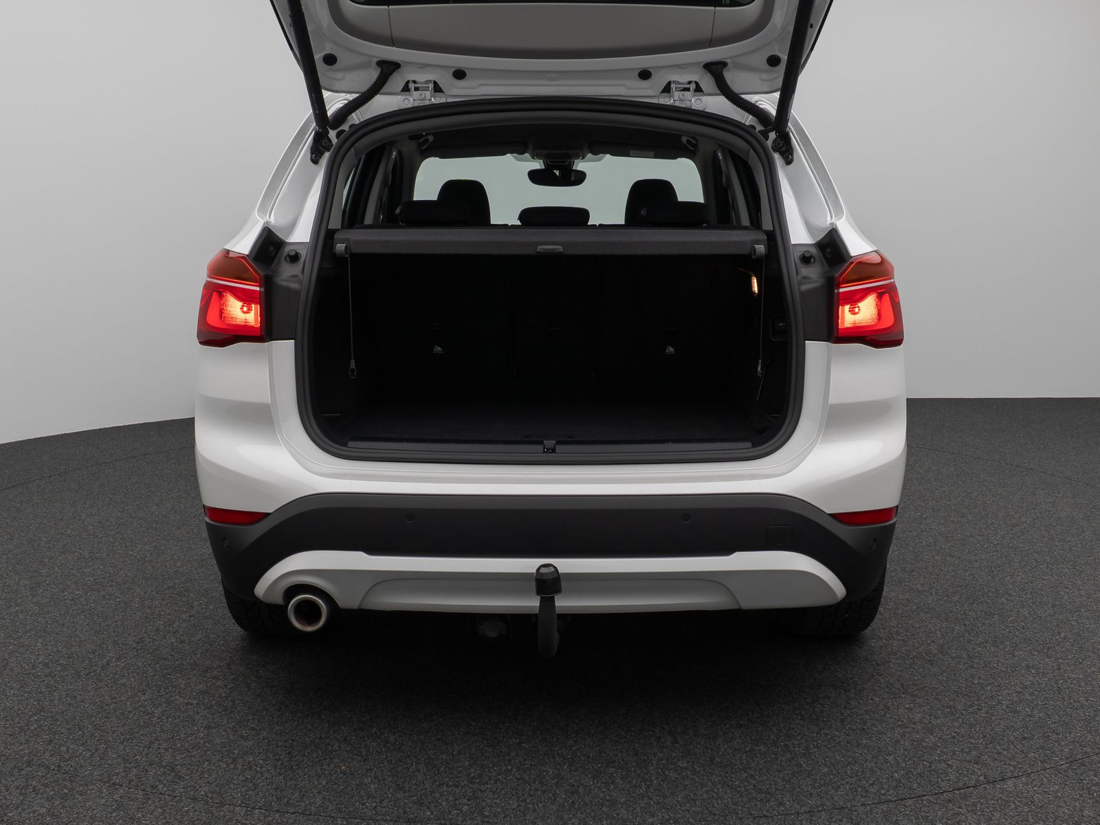 Fahrzeugabbildung BMW X1 xD25e Parkassist DAB AHK Geschwindigkeitsreg
