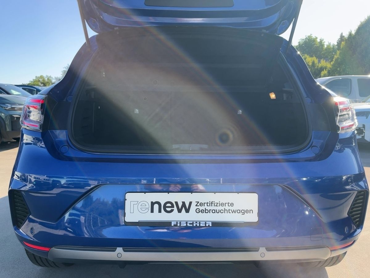 Fahrzeugabbildung Renault Clio Esprit Alpine Full Hybrid 145 360Kamera SHZ - mit KI generiert/bearbeitet