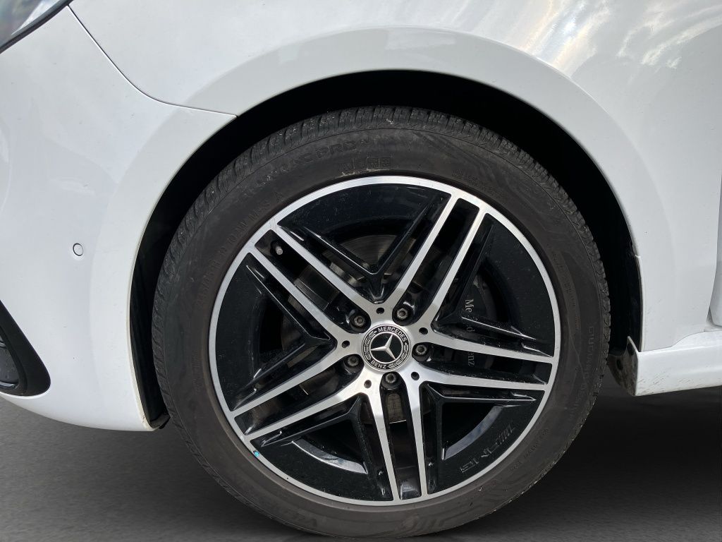 Fahrzeugabbildung Mercedes-Benz V 300 d STYLE Lang Navi*360*PDC*Sportp.*SpurH