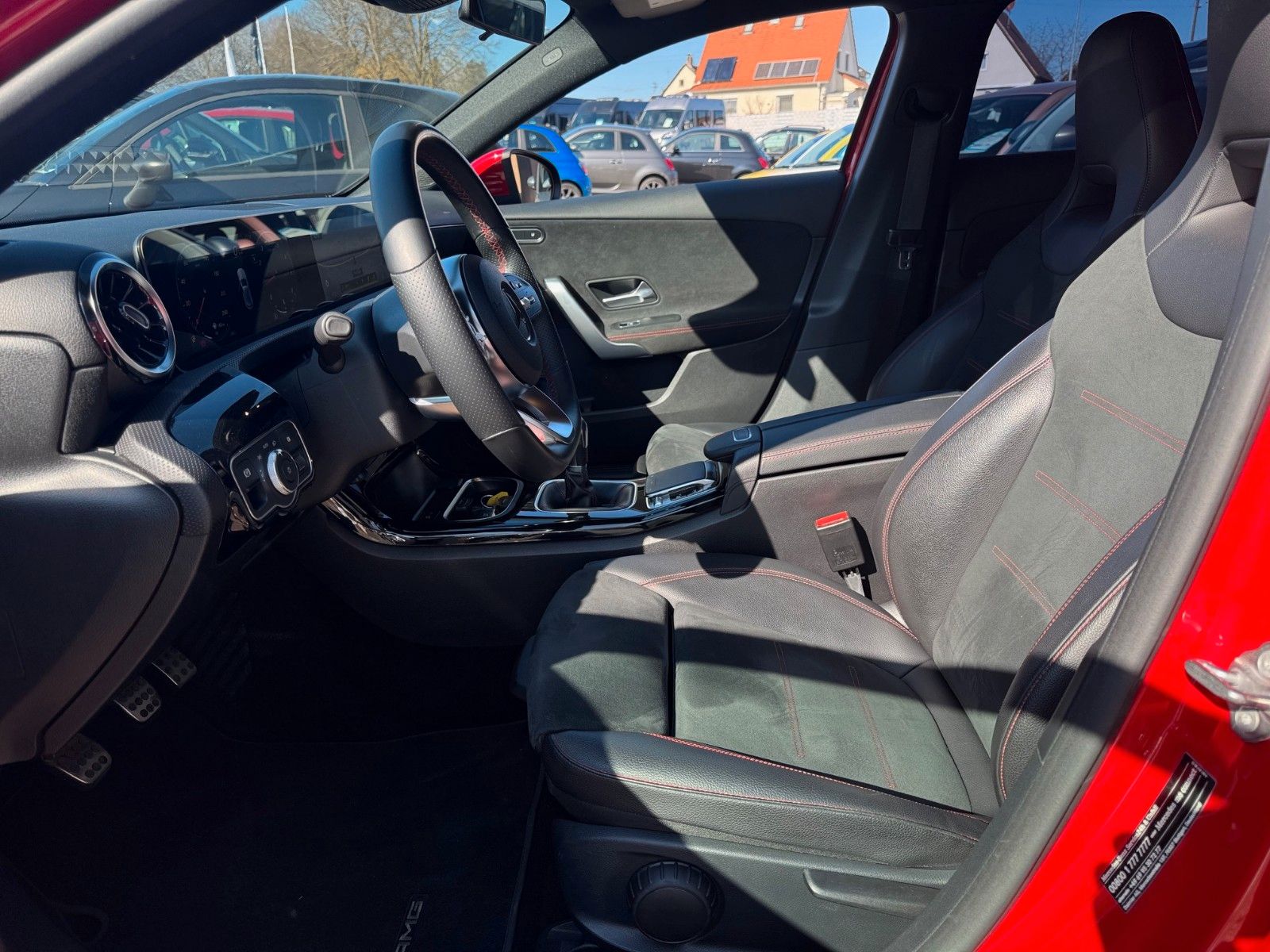 Fahrzeugabbildung Mercedes-Benz A200 AMG Line Navi Tempomat Sitzheizung Sport