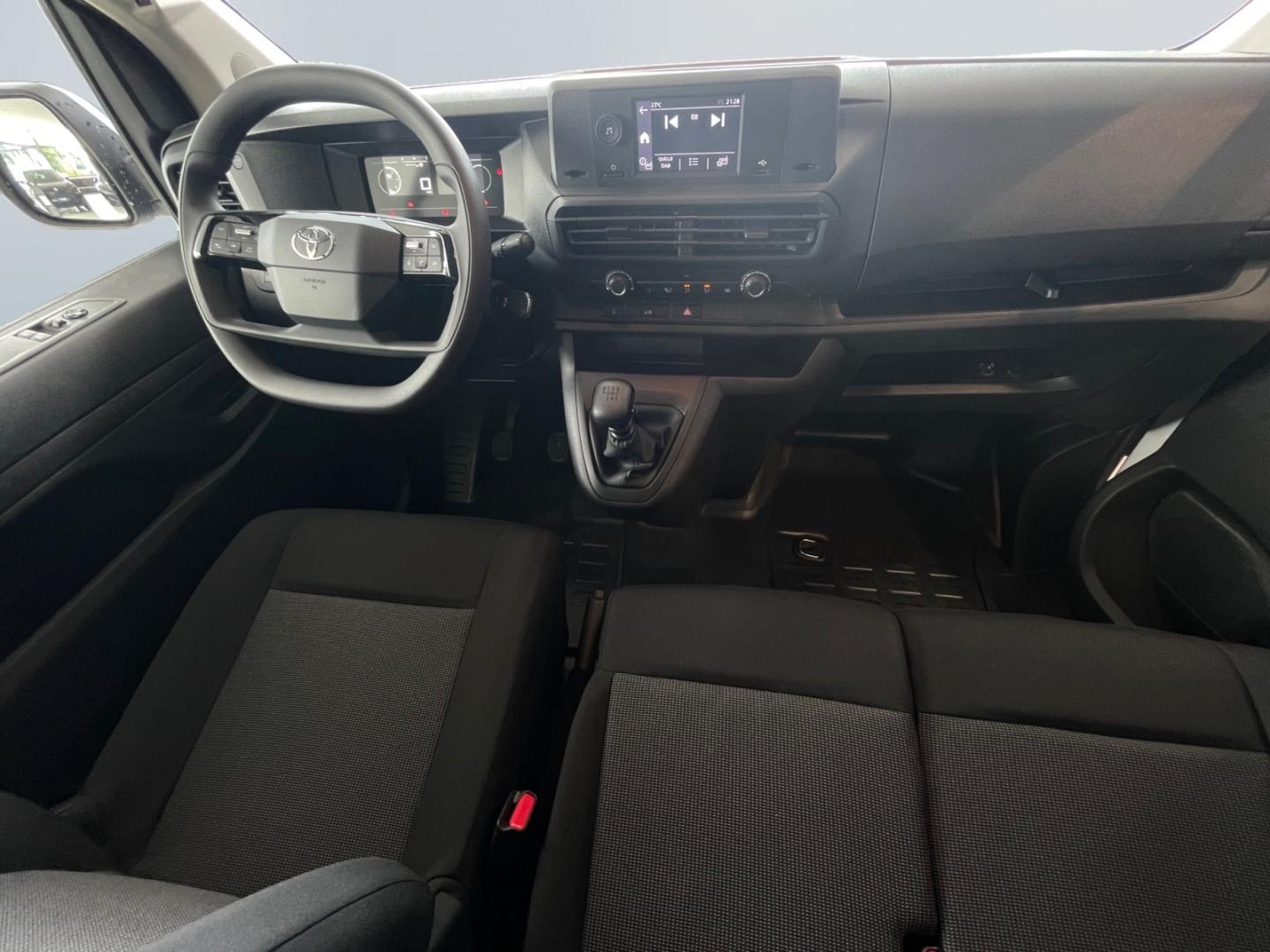 Toyota Proace 1.5L Diesel (120 PS) 2x4 4 Türen L1 Work