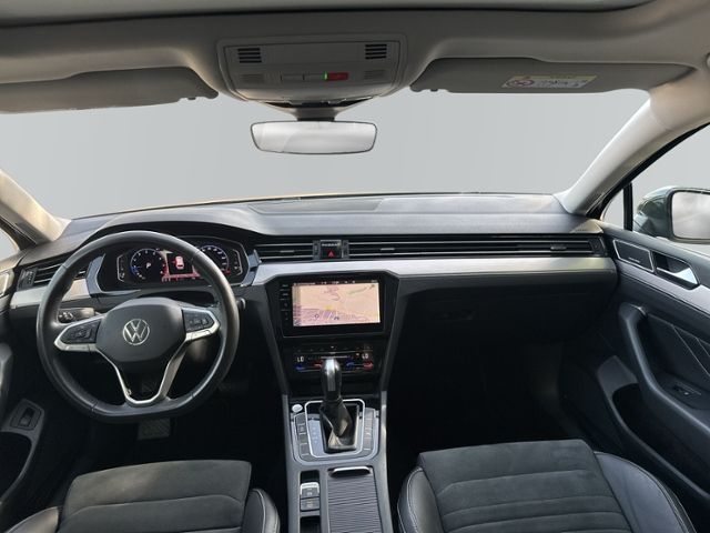 Passat Variant 1.5 TSI Elegance LED+AHK+PANO+RFK