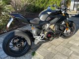 Ducati Streetfighter V4S Dark Stealth
