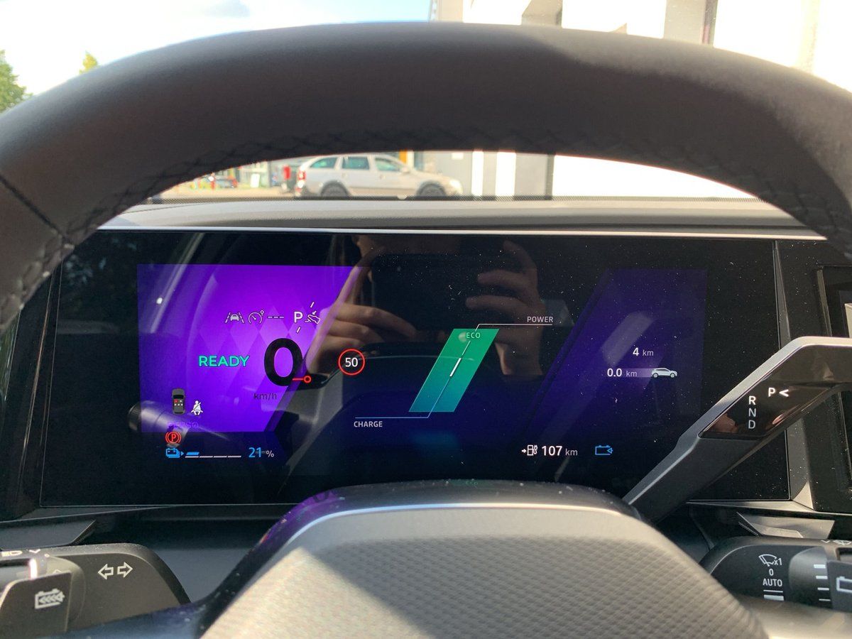 Renault Megane E-TECH - Bild 16