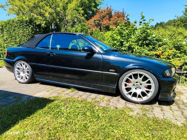 BMW E46 330 Ci Cabrio saphirschwarz metall...