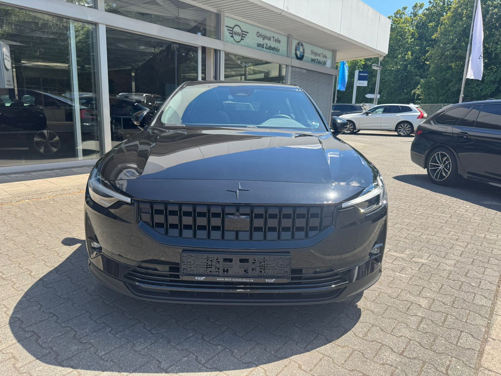 Fahrzeugabbildung Polestar 2 Long Range SM PANO+LED+SHZ+H&K+ACC+360°+WP+19"
