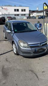 Opel Astra zu verkaufen - Opel Astra aus 2006 mit Diesel-Antrieb: Limousine