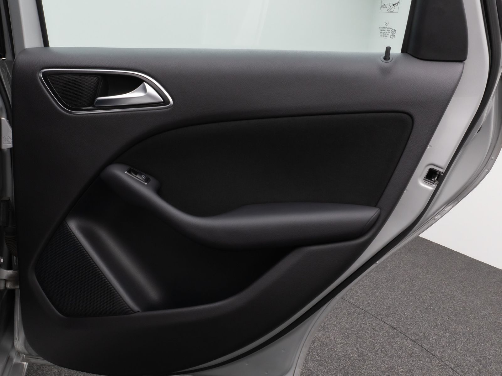 Fahrzeugabbildung Mercedes-Benz B 180 CDI Navi Sitzhzg Bi-Xenon PDC Klimaautomat