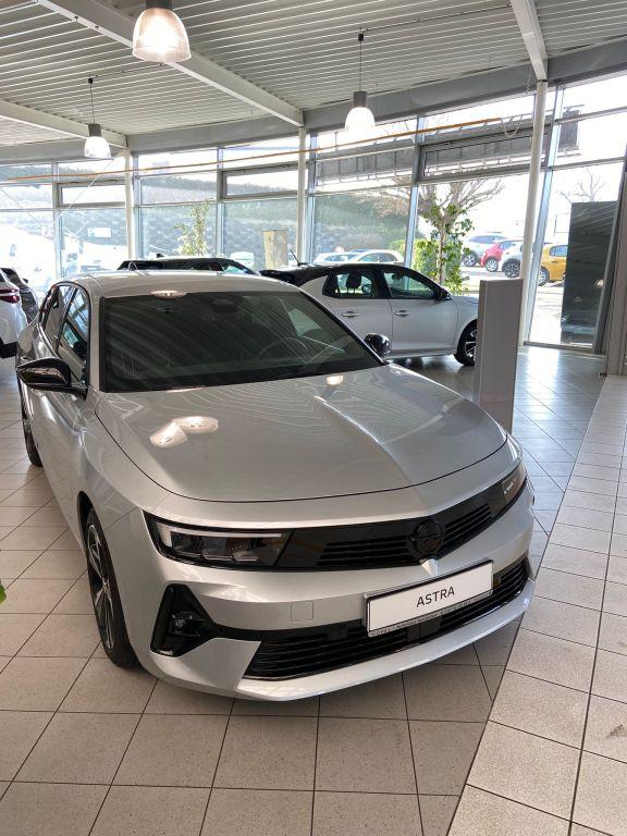 Opel Astra Sports Tourer 1.2 Turbo Automatik GS
