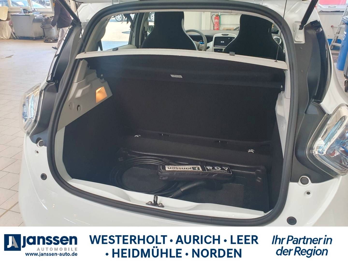 Fahrzeugabbildung Renault ZOE LIFE Batteriemiete