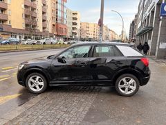 Fahrzeugabbildung Audi Q2 30TDI Sport SHZ Temp Sportsitze Navi Garantie