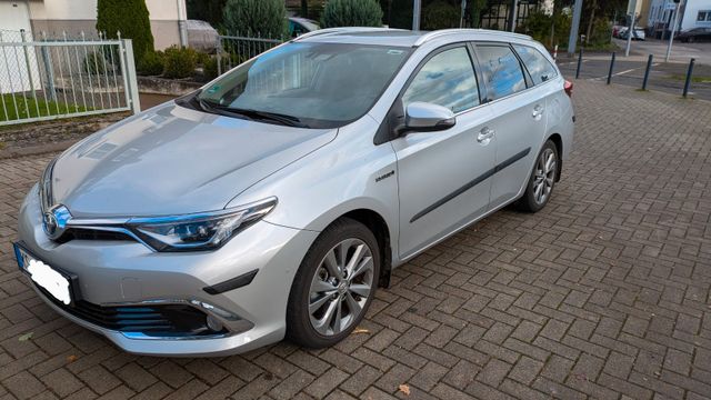 Toyota Auris Touring Sports Touring Sports Hybrid 1...