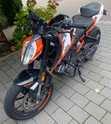 KTM Duke 125 - KTM DUKE 125
