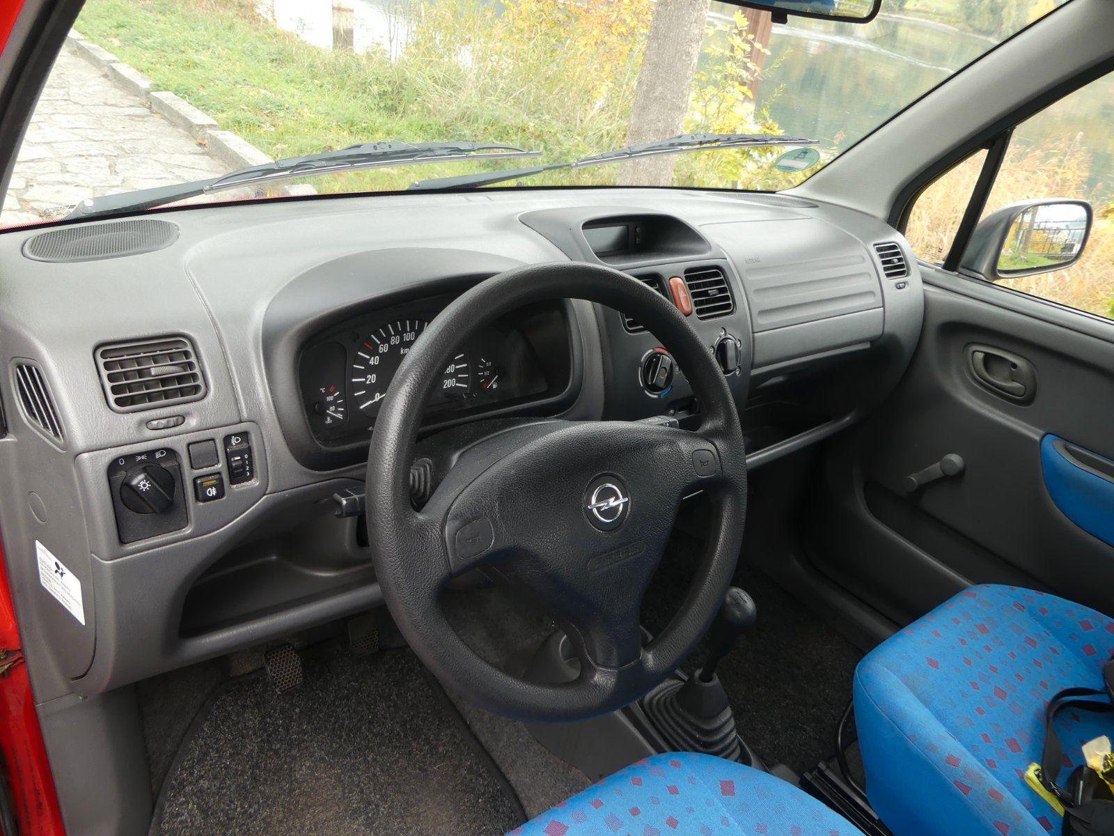 Opel Agila