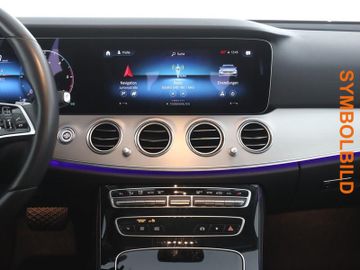 Mercedes E 220 - 8