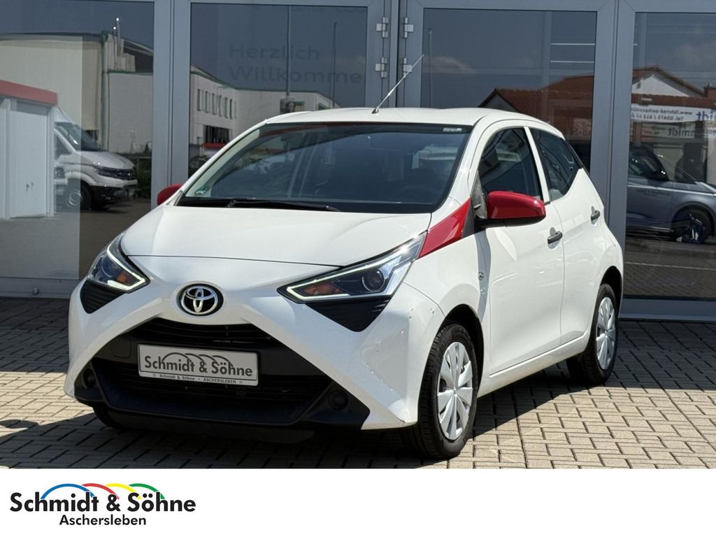 Image of Toyota Aygo (X)