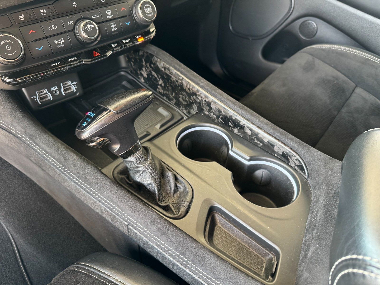 Fahrzeugabbildung Dodge Durango SRT Hellcat 6,2l Hemi Deutsche 1.Hand