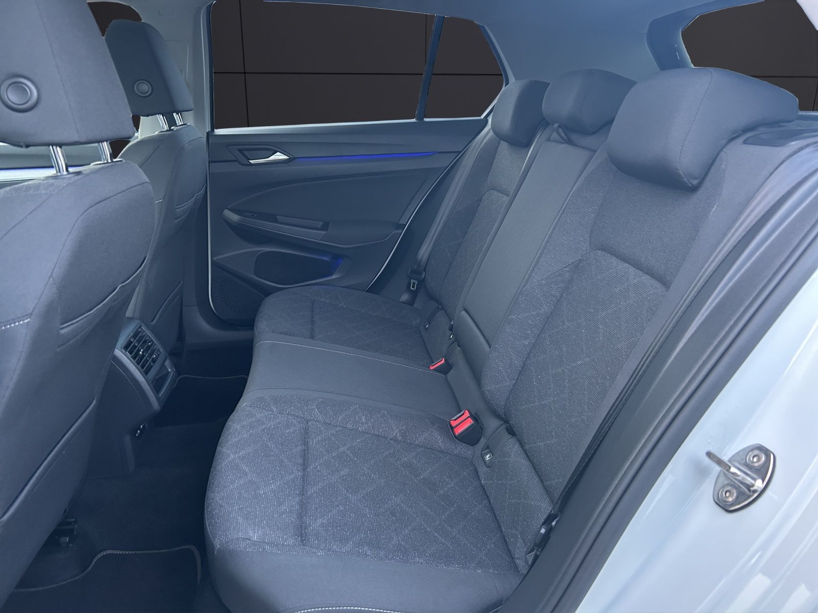 Fahrzeugabbildung Volkswagen Golf VIII TSI DSG MatrixLED Kamera ACC