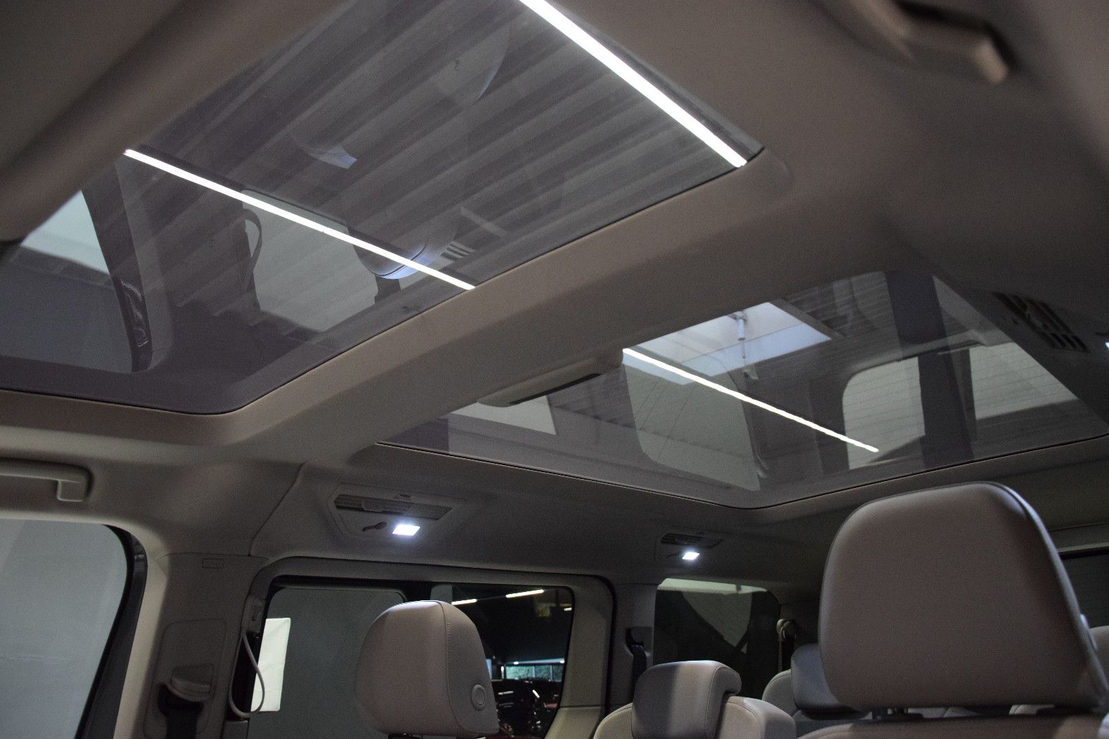 Fahrzeugabbildung Volkswagen T7 Multivan style lang Pano AHK ACC Standheizung