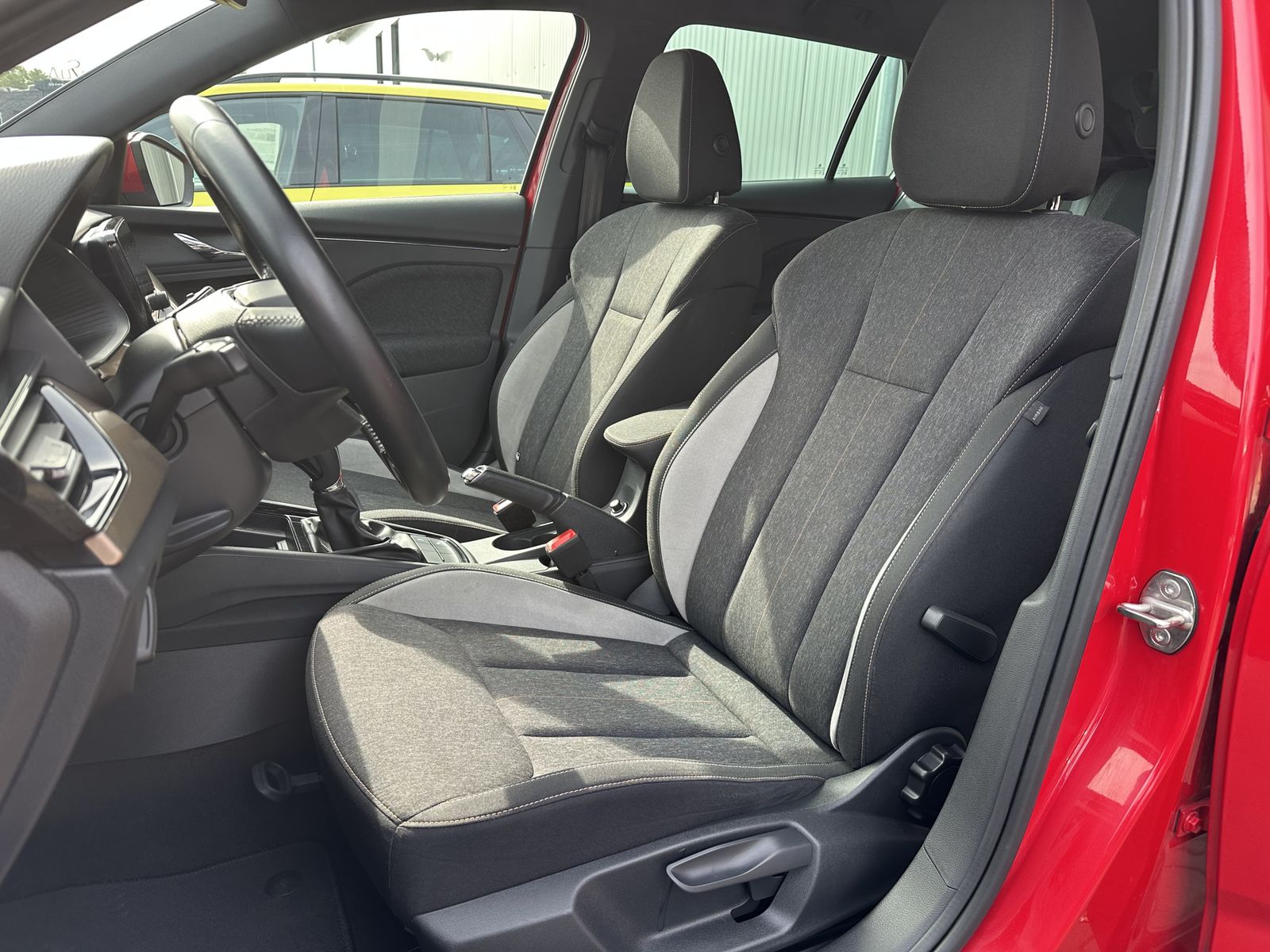 Fahrzeugabbildung SKODA Scala 1.5 TSI DSG Style LED+ACC+KAMERA+SHZ+CARPL