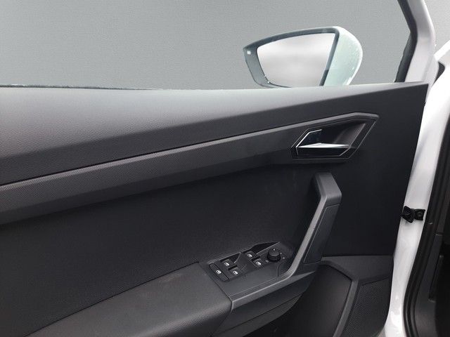 Fahrzeugabbildung Seat Ibiza Style 1.0TSI SHZ LED PDC AppConnect 0,99%