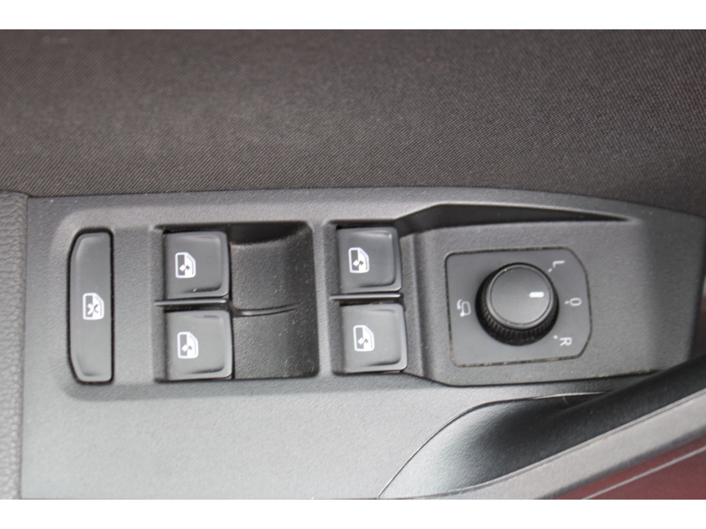 Fahrzeugabbildung SEAT Ibiza 1.5 TSI FR Beats ACC LED RFK Navi Full Lin