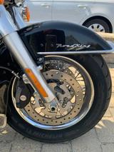 Harley-Davidson Road King Classic - HARLEY-DAVIDSON 2010 ROAD KING