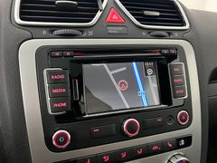 VW Eos 2.0 TDI / NUR 105.tKM / CABRIO / PANO / VW Eos 2.0 TDI / NUR 105.tKM / CABRIO / PANO /