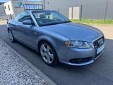 Audi A4 Cabriolet 2.0 TFSI S line multitronic Navi - Audi A4 aus 2006: Line
