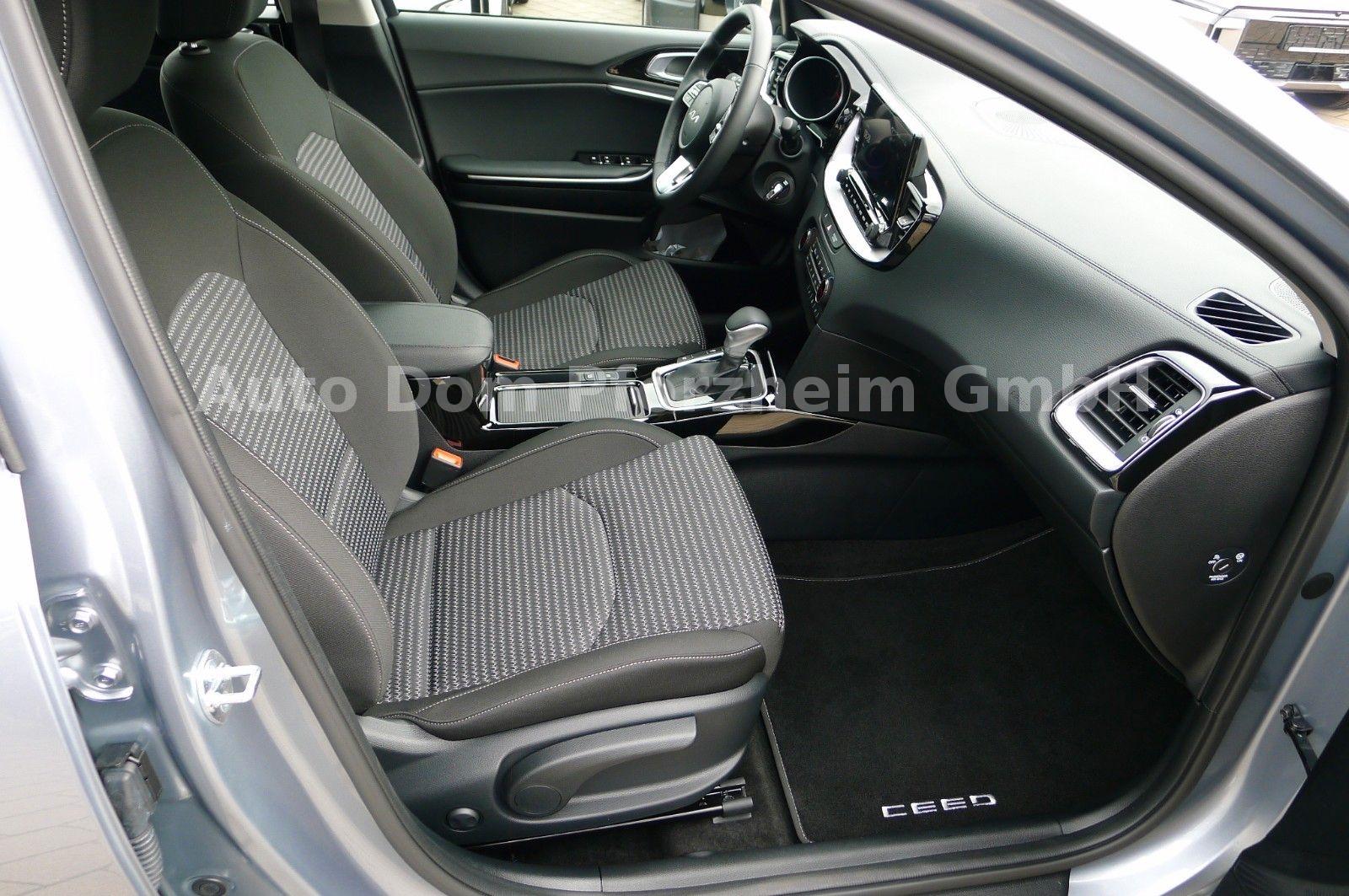 Kia Ceed SW 1.5T DCT Vision / Komfort+