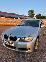 BMW 318D Lim. E90 LCI *Leder* *Automatik* - BMW 318 Limousine E90 mit Diesel-Antrieb