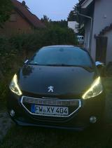 Peugeot 208 1.2 XY PureTech 110 PS Sitzheizung, Tempomat - Peugeot 208: Xy