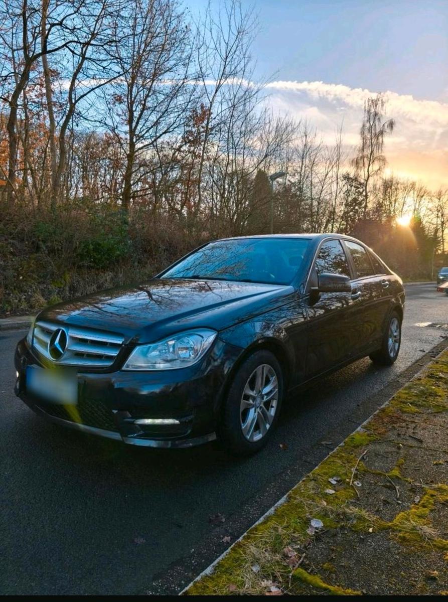 Mercedes-Benz C 220