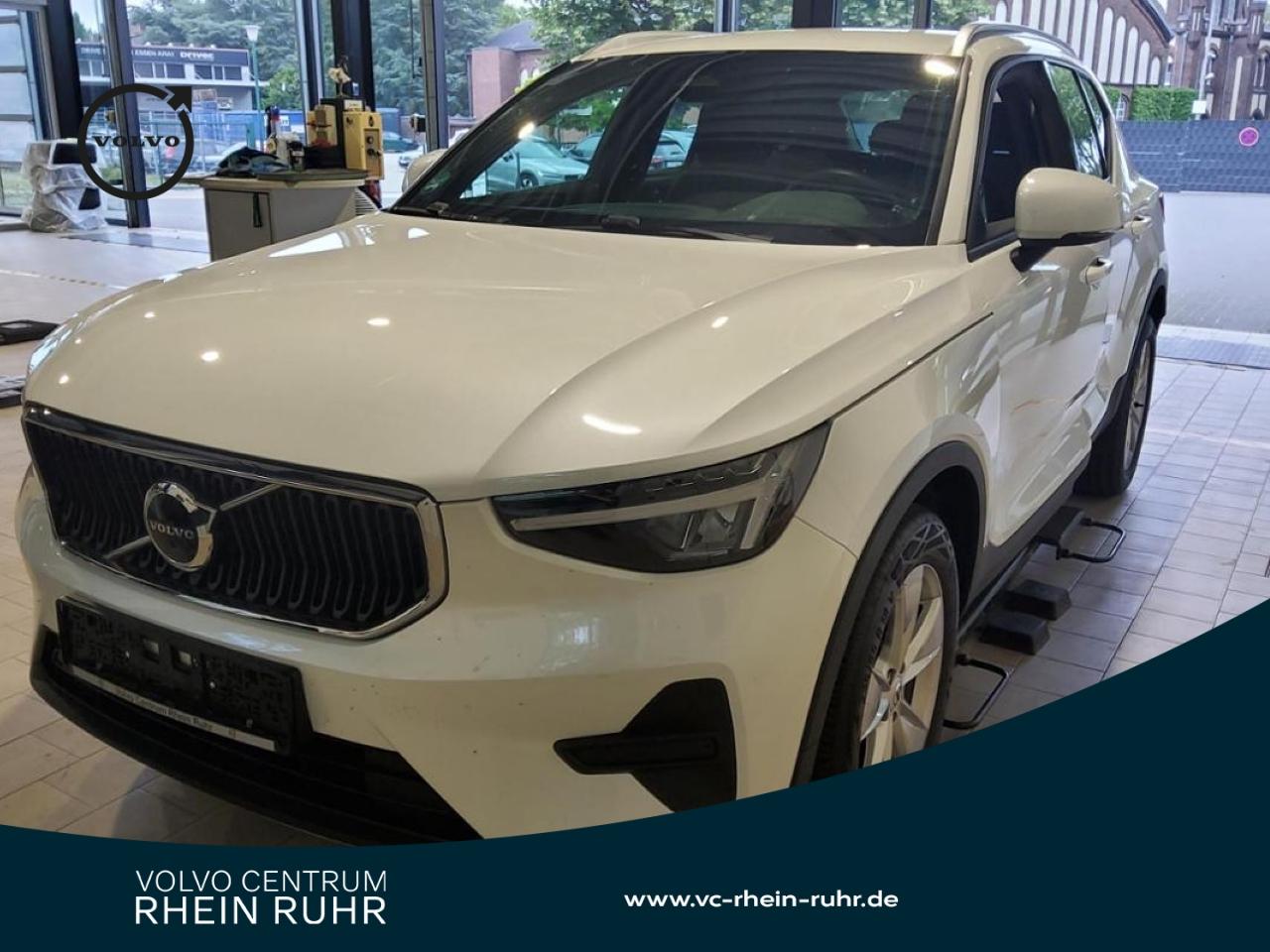 Volvo XC40 B3 Core+WINTERPAK+RFK+LM18+DAB+NAVI+KLIMA+