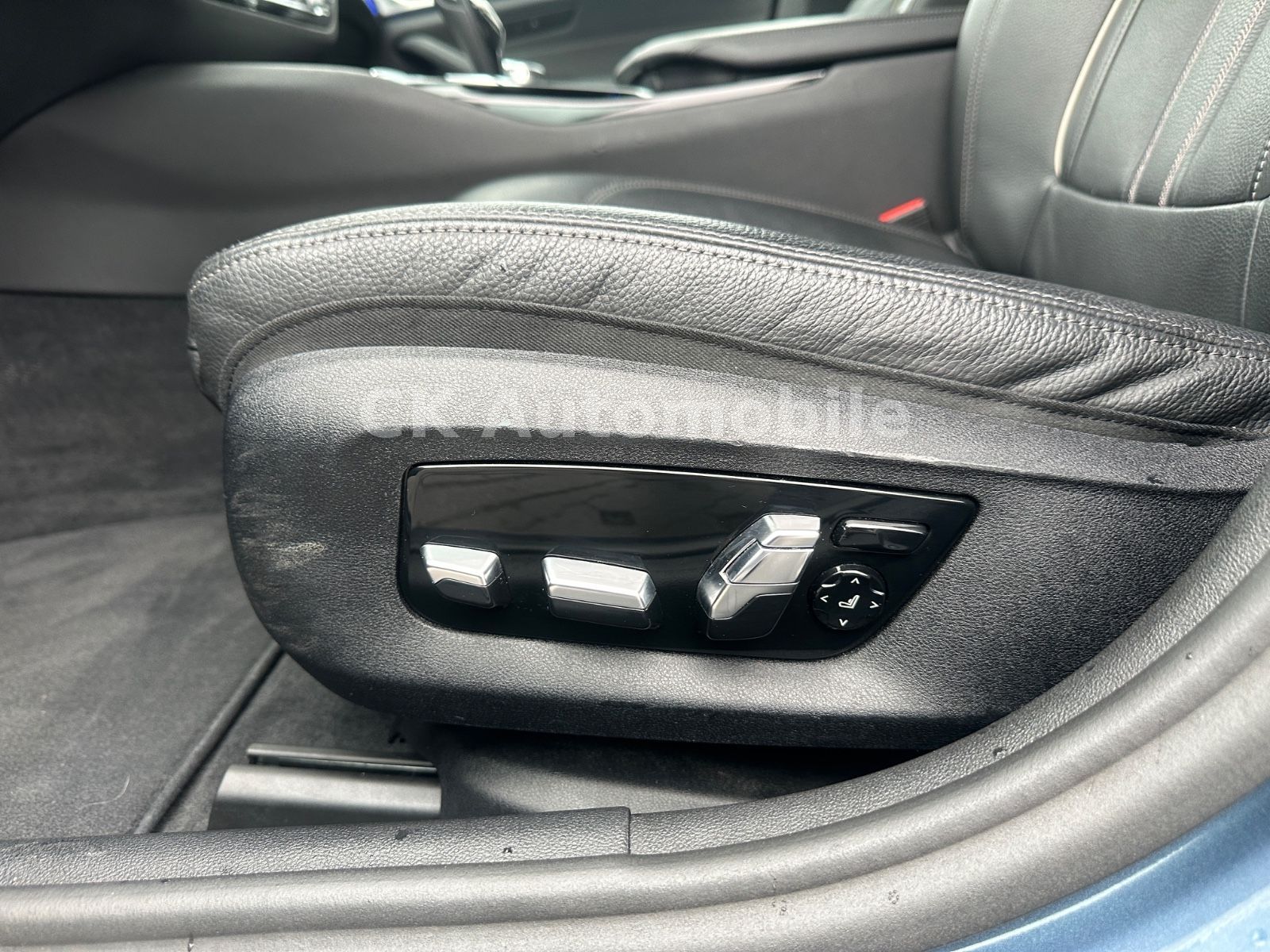 Fahrzeugabbildung BMW 530d Lim./Navi/Head-Up/Laser/Leder/Kamera