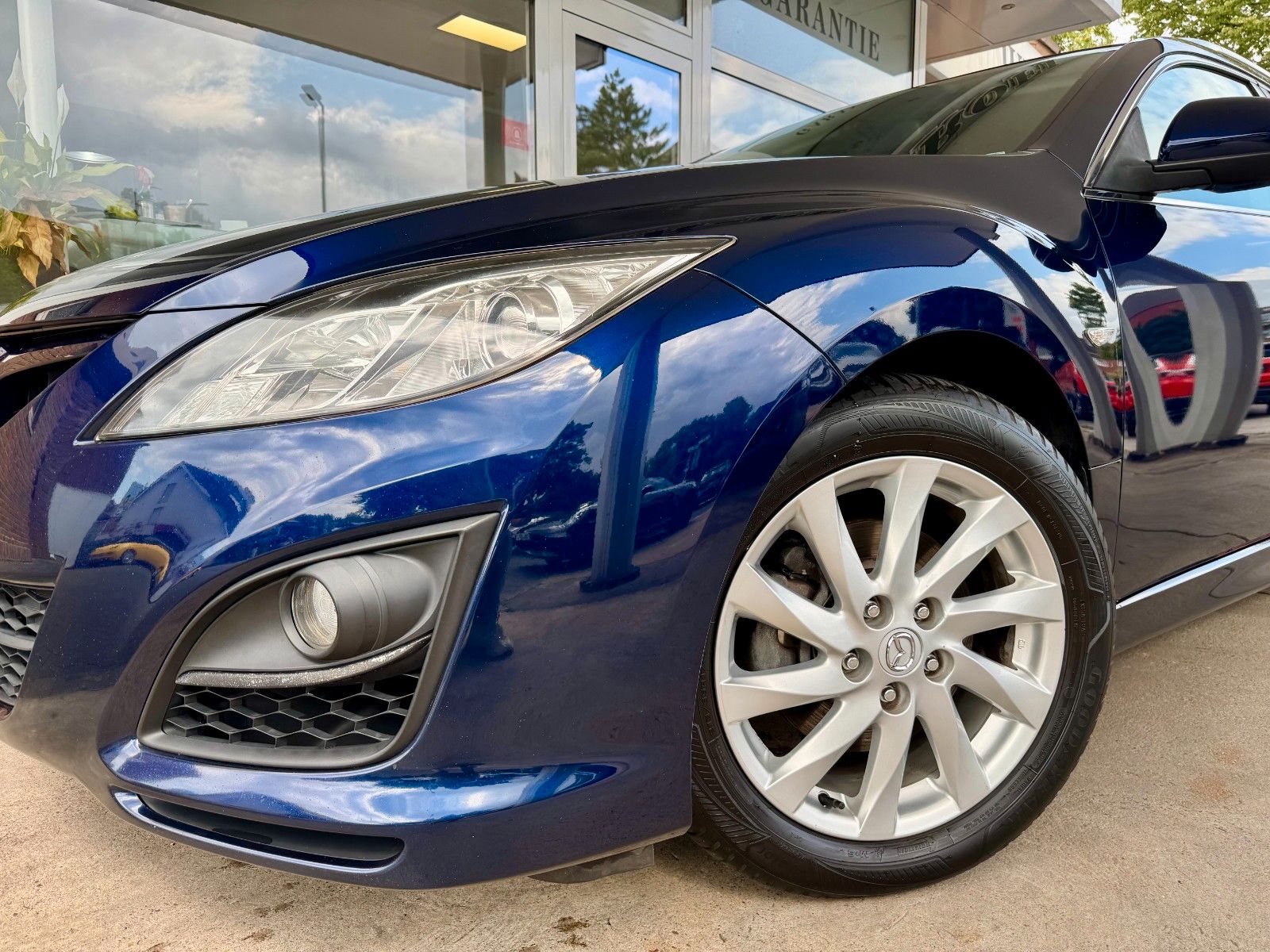 Fahrzeugabbildung Mazda 6 Kombi 2.2 CRDT Edition 125 Klima/Leder/AHK