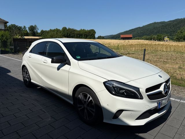 MERCEDES-BENZ - sehr gepflegter A180