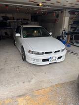 Mitsubishi Galant VR-4 - Mitsubishi Galant: Limousine