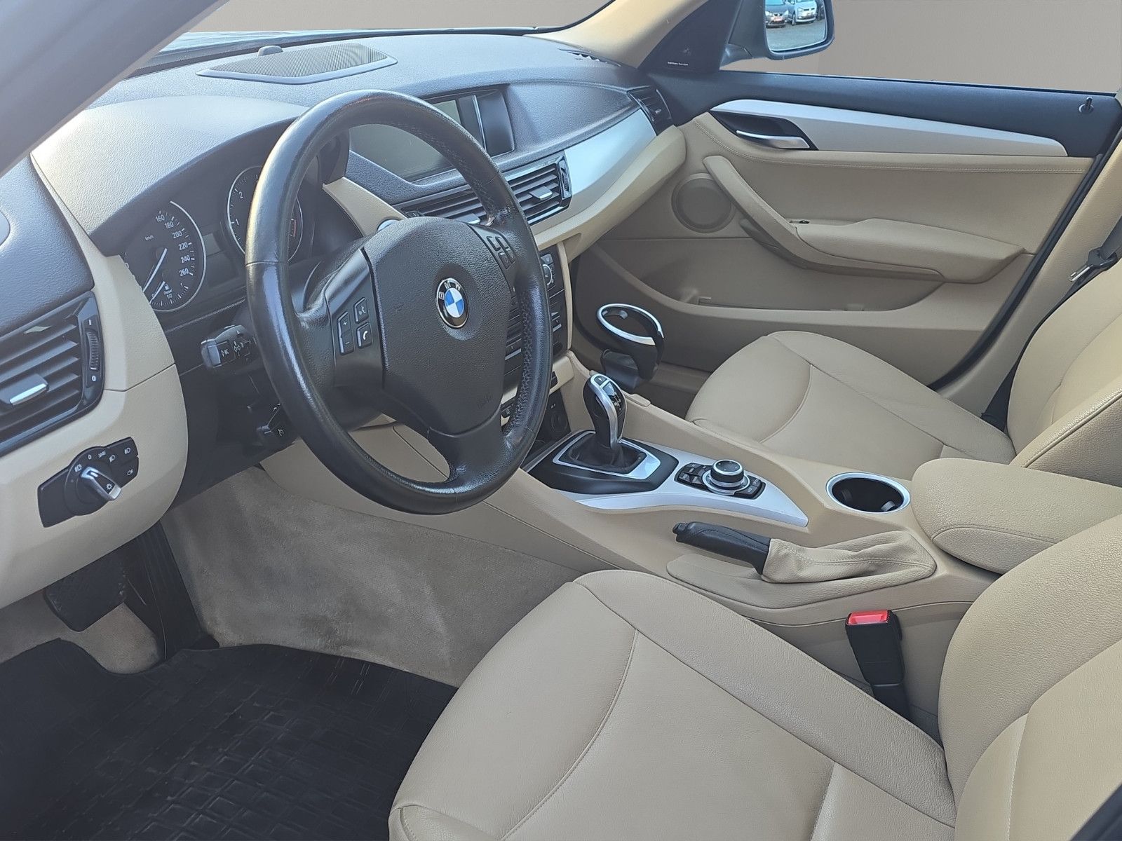 Fahrzeugabbildung BMW X1 25 d xDrive Automatik Leder Klima Navi PDC