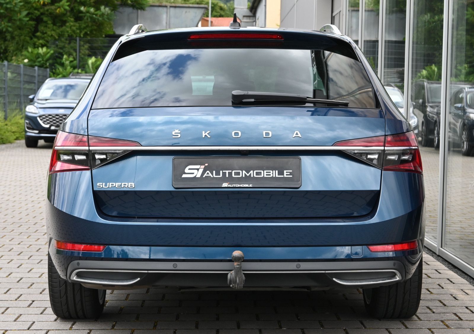 Fahrzeugabbildung SKODA Superb 2.0 TDI DSG L&K COMBI °ACC°AHK°STANDHEIZ°