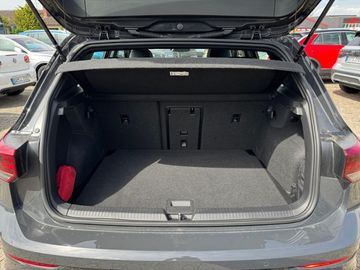 Volkswagen Golf R-Line 1,5 l TSI 130 PS 6-Gang