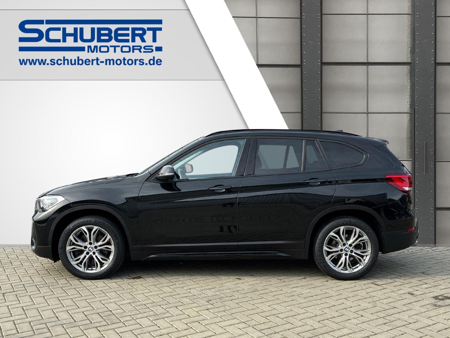 BMW X1 xDrive 20d Sport Line HUD Navi Soundsystem LE