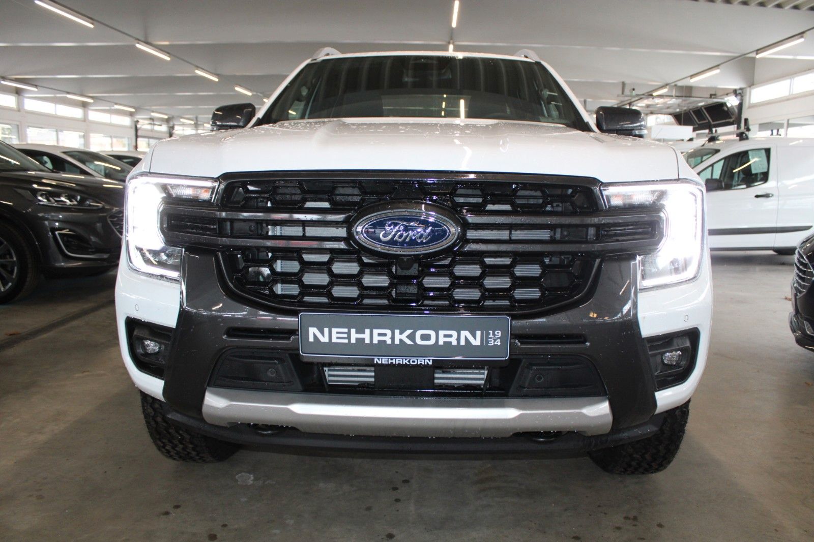 Fahrzeugabbildung Ford Ranger Wildtrak Automatik AHK LED STANDHEIZUNG
