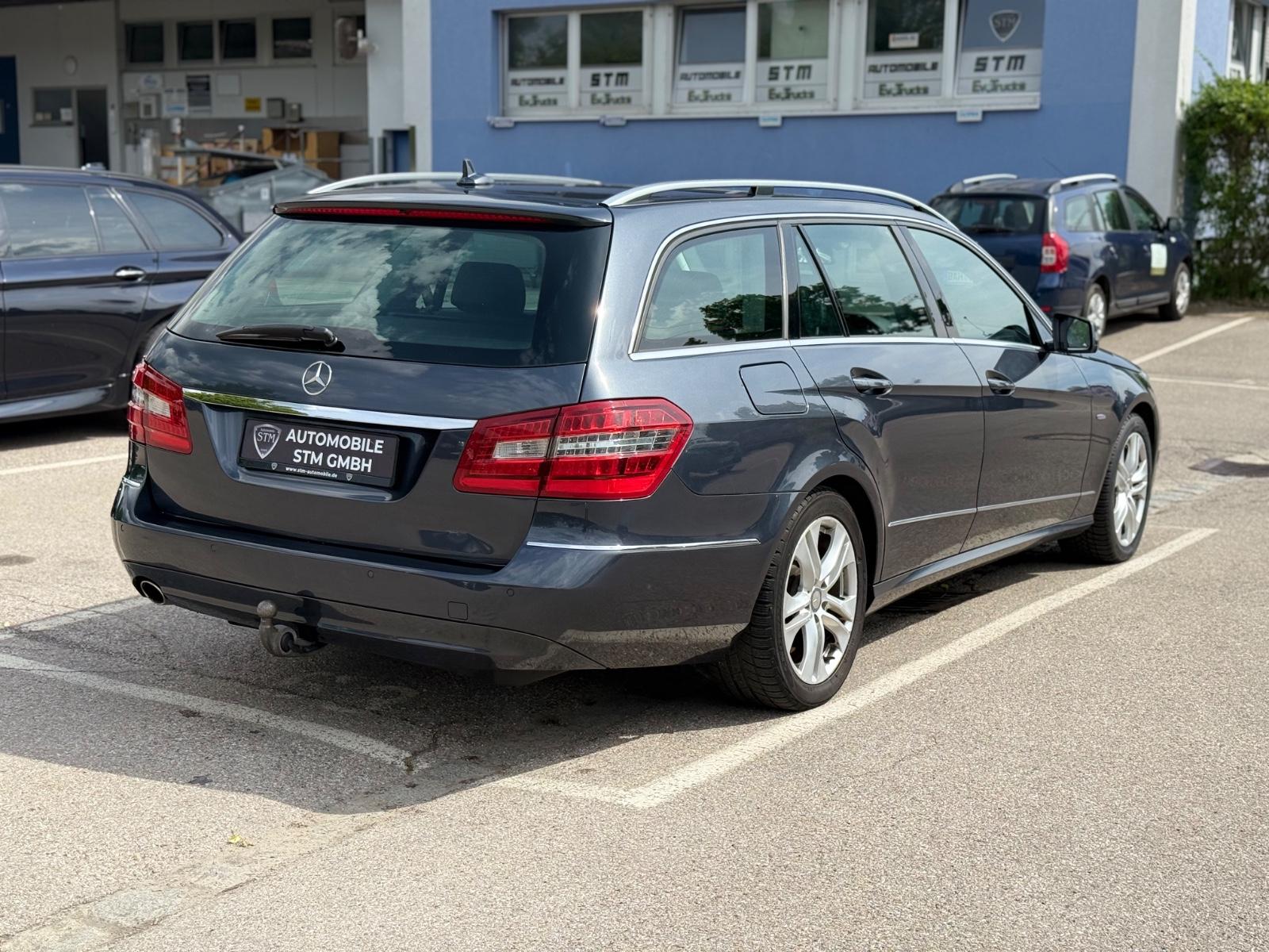 Mercedes-Benz E 200 CGI T Blue AVANTGARDE SHZ AHK NAVI XENON