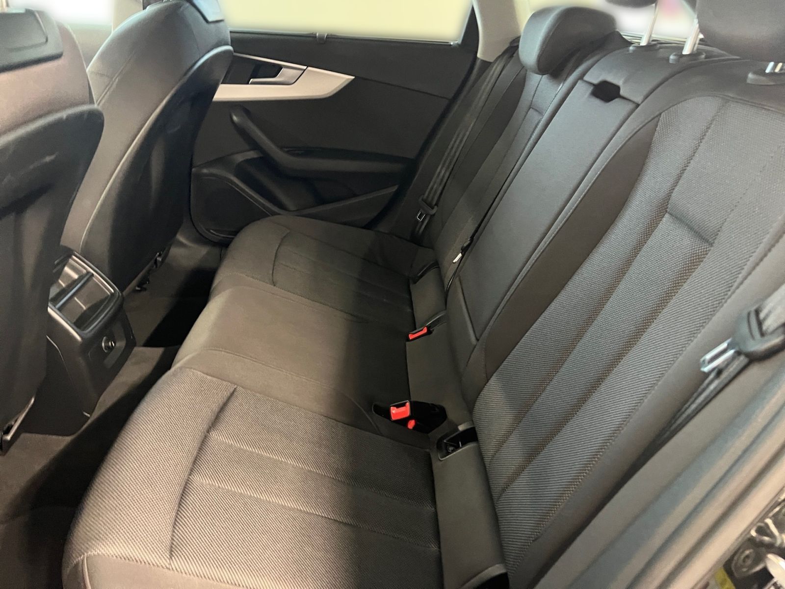 Audi A4 - Bild 11