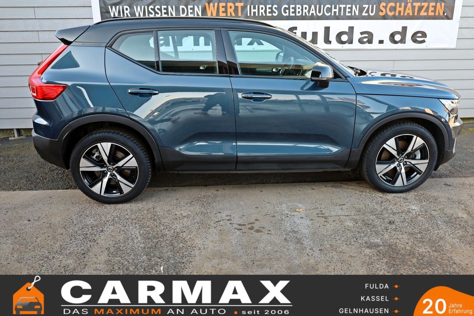 Fahrzeugabbildung Volvo XC40 Plus Recharge AWD,Navi,Kamera,SH,ACC